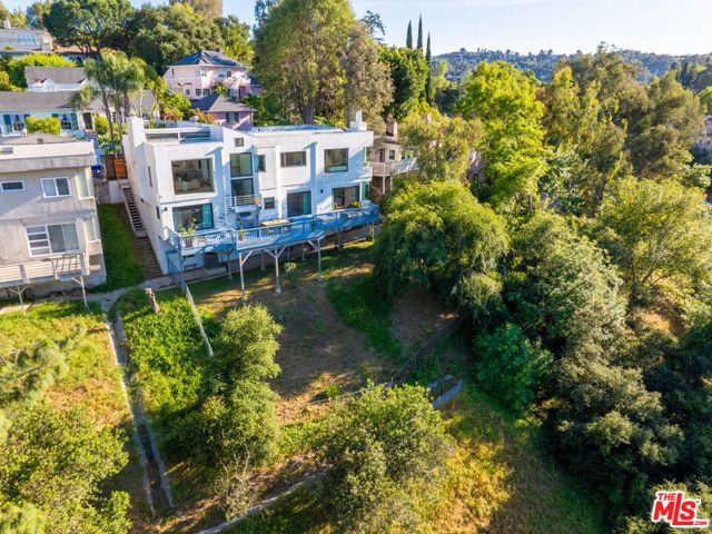 3457 Primera Avenue, Los Angeles, CA 90068