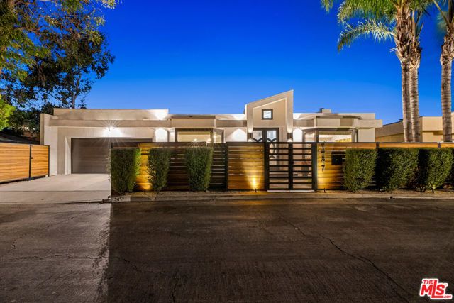 3457 Primera Avenue, Los Angeles, CA 90068