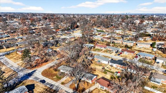 4469 Mohegan Drive, St Louis, MO 63123