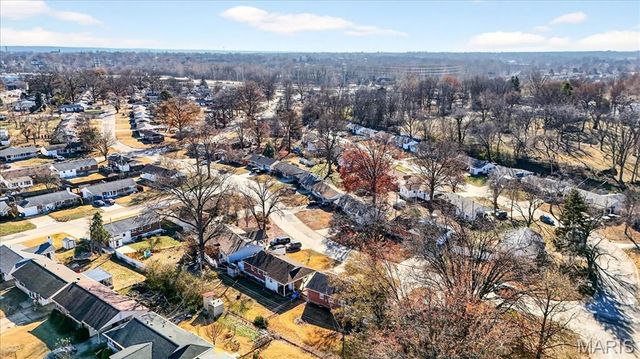 4469 Mohegan Drive, St Louis, MO 63123