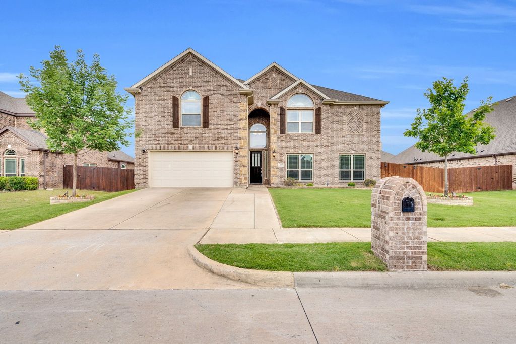 234 Rossville Drive, Midlothian, TX 76065