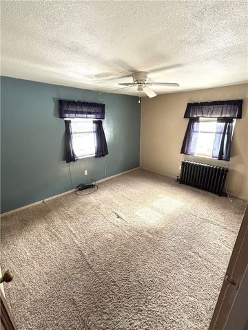 177 Sunrise Dr, Pleasant Hills, PA 15236