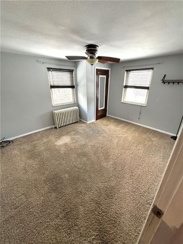 177 Sunrise Dr, Pleasant Hills, PA 15236