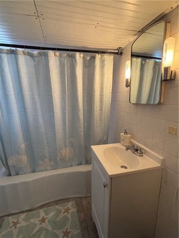 177 Sunrise Dr, Pleasant Hills, PA 15236