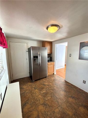 177 Sunrise Dr, Pleasant Hills, PA 15236