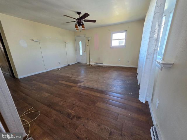 145 GANTT AVE, Woodbury Heights, NJ 08097