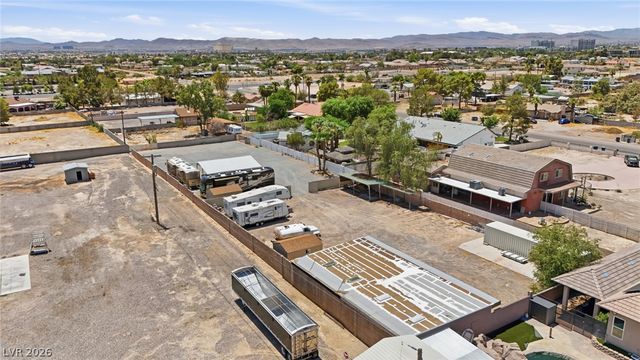 7996 La Cienega Street, Las Vegas, NV 89123