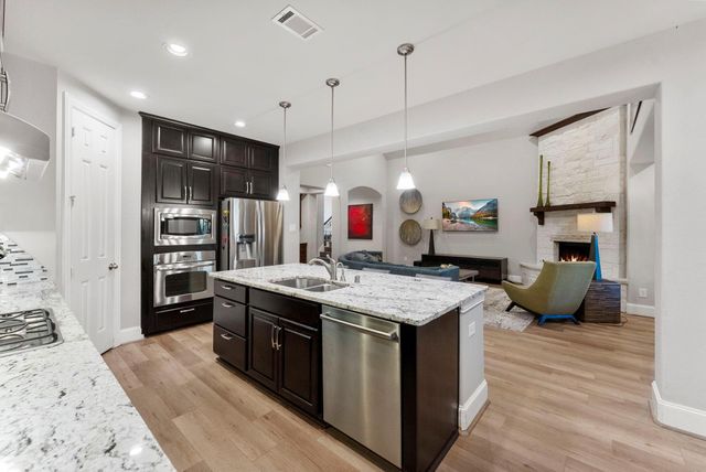 102 Madeline Lane, Montgomery, TX 77316
