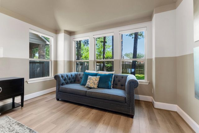 102 Madeline Lane, Montgomery, TX 77316