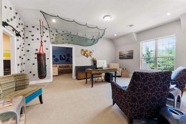 102 Madeline Lane, Montgomery, TX 77316