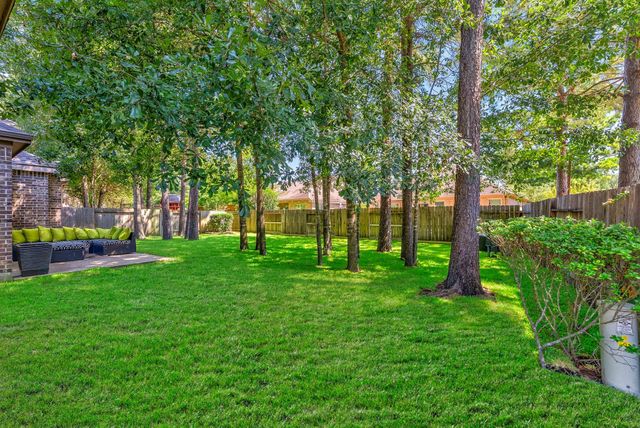 102 Madeline Lane, Montgomery, TX 77316