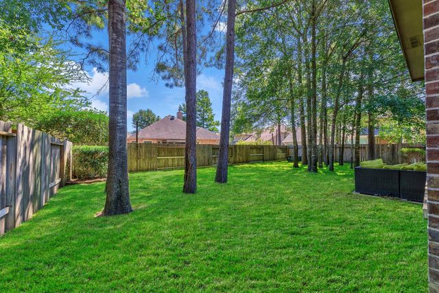 102 Madeline Lane, Montgomery, TX 77316