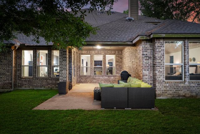 102 Madeline Lane, Montgomery, TX 77316