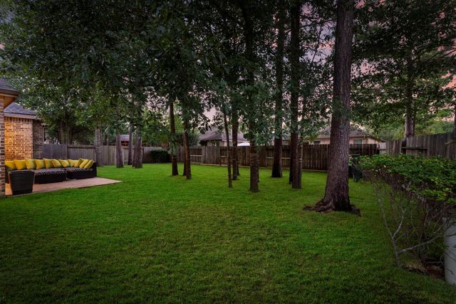 102 Madeline Lane, Montgomery, TX 77316