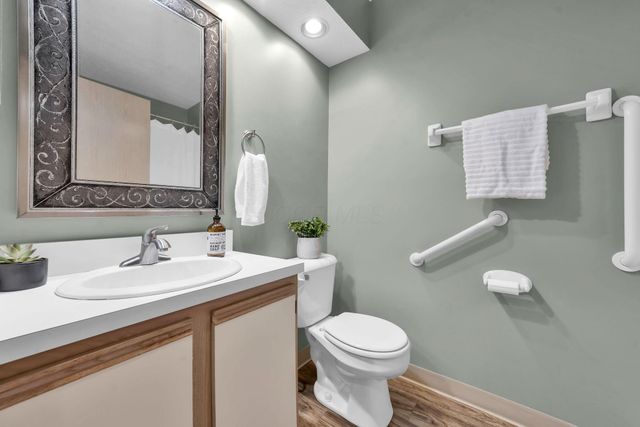 536 Calkin Lane E, 23, Columbus, OH 43230