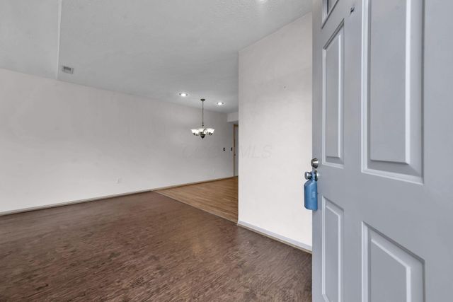 536 Calkin Lane E, 23, Columbus, OH 43230