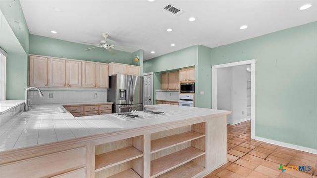 24930 Cedar Creek Drive, New Braunfels, TX 78132