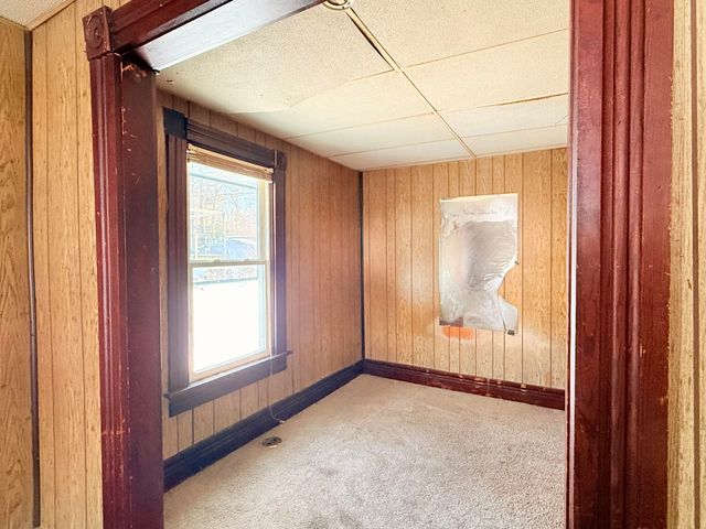 28 Marion Street, Hillsdale City, MI 49242