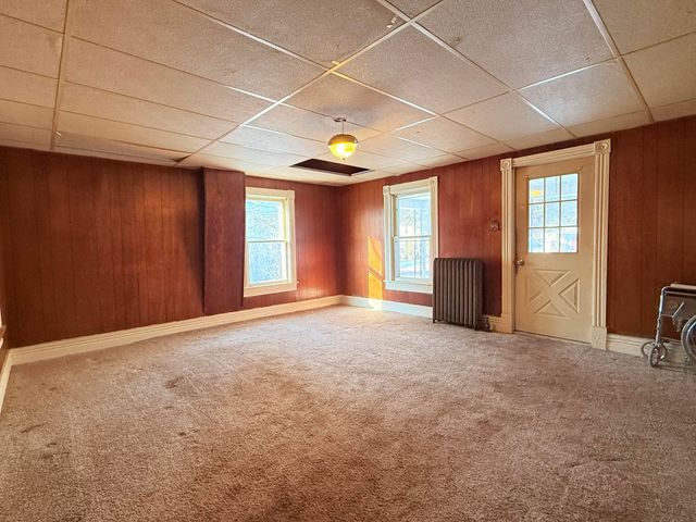 28 Marion Street, Hillsdale City, MI 49242