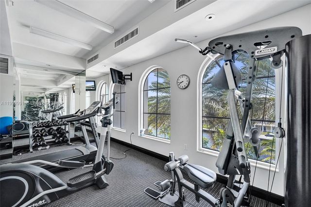 516 Hendricks Isle 2C, Fort Lauderdale, FL 33301