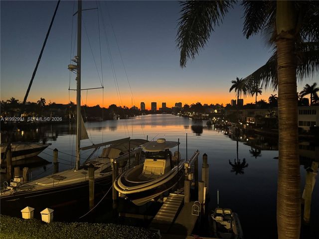 516 Hendricks Isle 2C, Fort Lauderdale, FL 33301