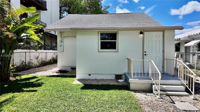 1721 Fletcher St, Hollywood, FL 33020