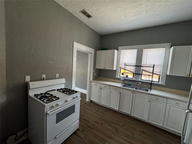 2305 9th Street, Wichita Falls, TX 76301