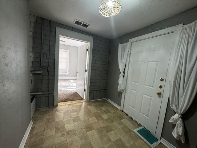 2305 9th Street, Wichita Falls, TX 76301