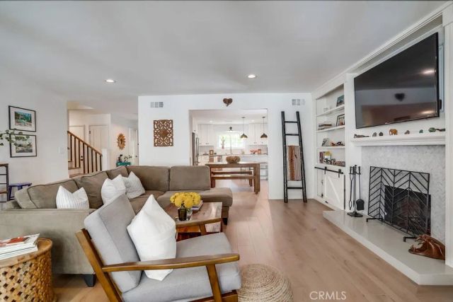 20619 Martha, Woodland Hills, CA 91367