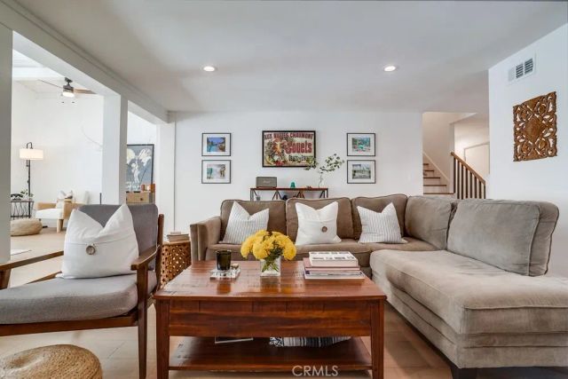 20619 Martha, Woodland Hills, CA 91367