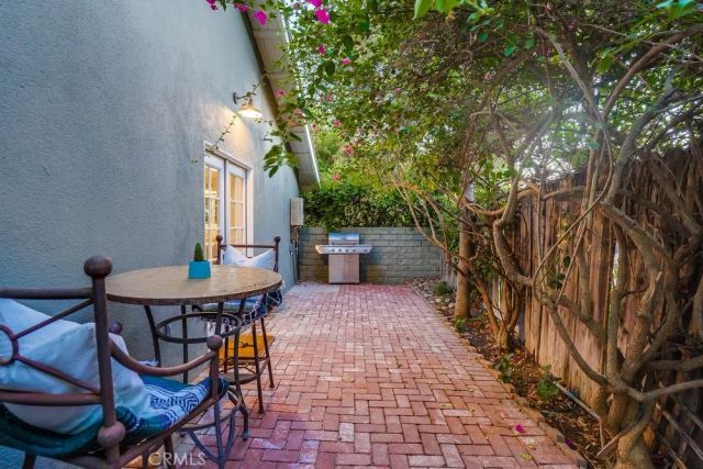 20619 Martha, Woodland Hills, CA 91367