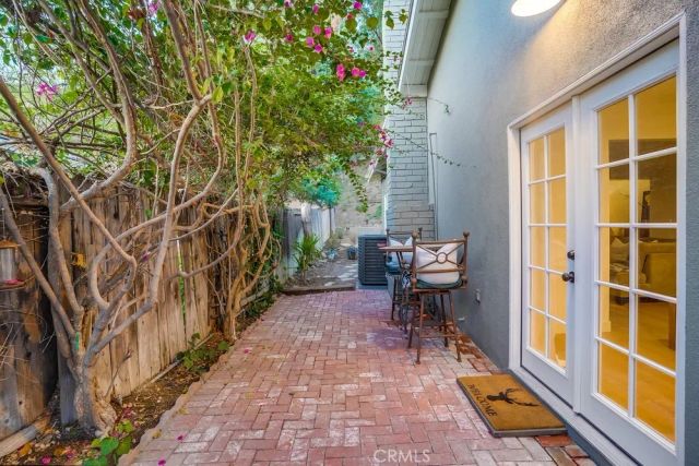 20619 Martha, Woodland Hills, CA 91367