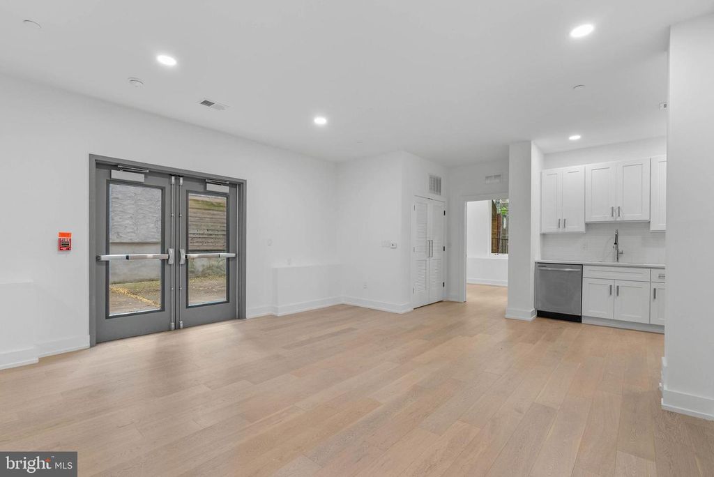 950 N 2ND ST #1A, Philadelphia, PA 19123