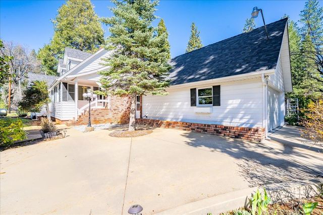 5891 Church St, Foresthill, CA 95631