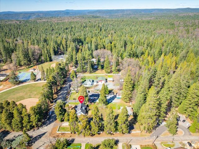 5891 Church St, Foresthill, CA 95631