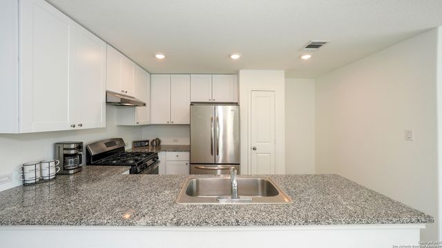 5926 Seaside, Converse, TX 78109