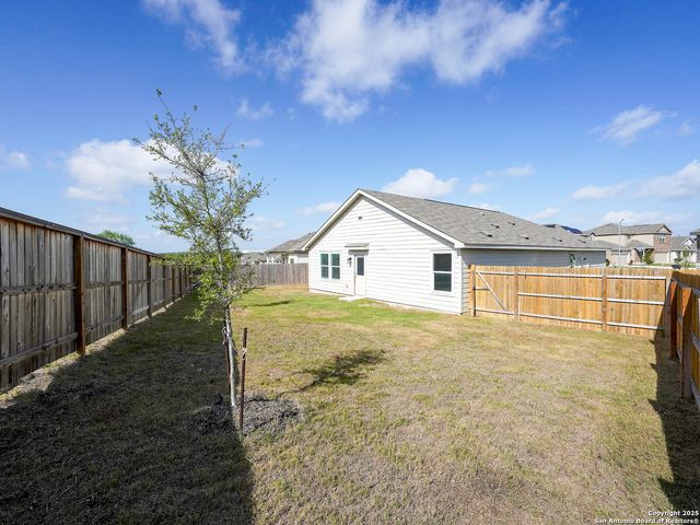 5926 Seaside, Converse, TX 78109