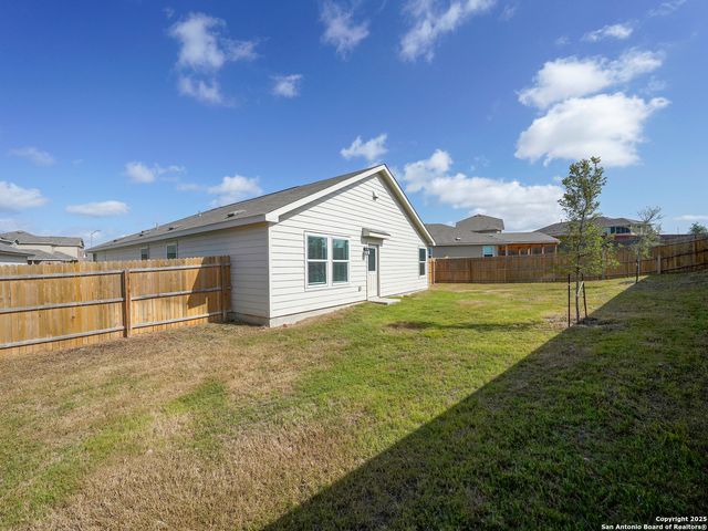 5926 Seaside, Converse, TX 78109