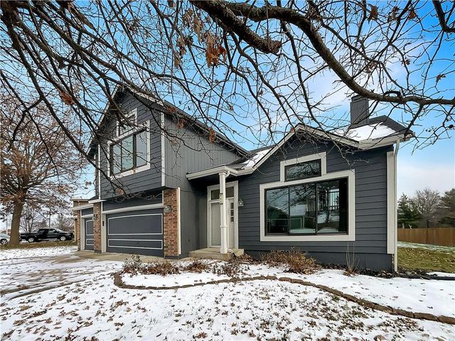 603 Old Paint Road, Raymore, MO 64083