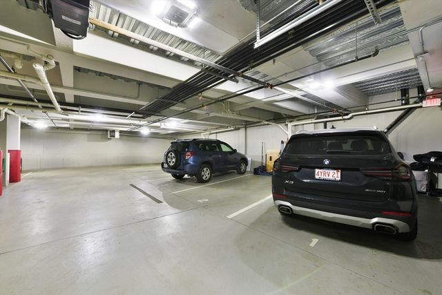 531-533 E 2nd St 201, Boston, MA 02127