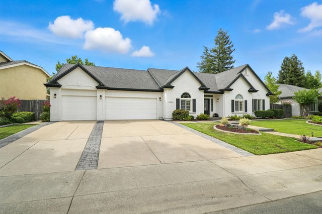 2433 Cumberland Drive, Redding, CA 96001