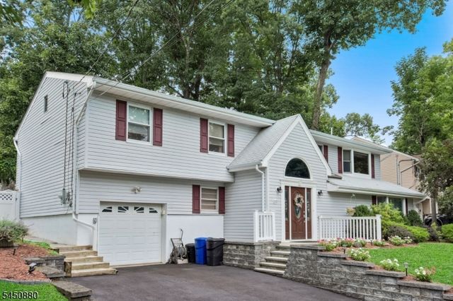 110 Marne Rd, Hopatcong Boro, NJ 07843