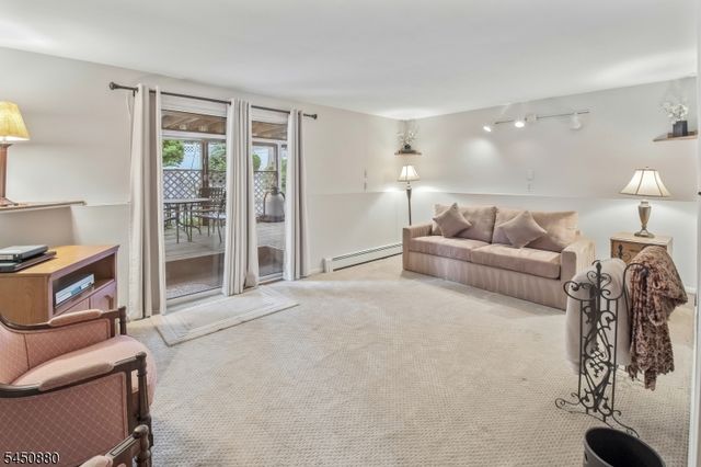 110 Marne Rd, Hopatcong Boro, NJ 07843