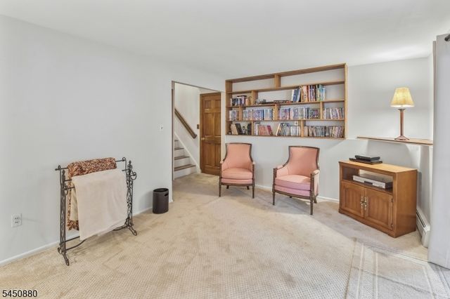 110 Marne Rd, Hopatcong Boro, NJ 07843