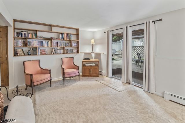 110 Marne Rd, Hopatcong Boro, NJ 07843
