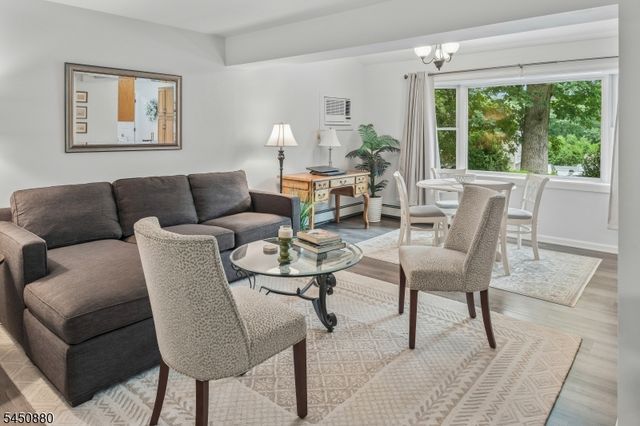 110 Marne Rd, Hopatcong Boro, NJ 07843