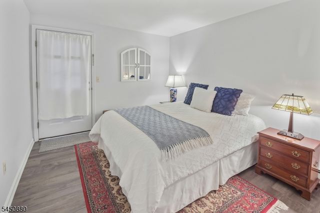 110 Marne Rd, Hopatcong Boro, NJ 07843