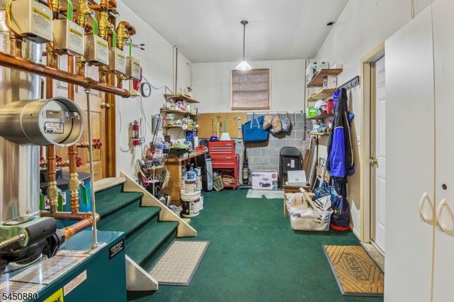110 Marne Rd, Hopatcong Boro, NJ 07843