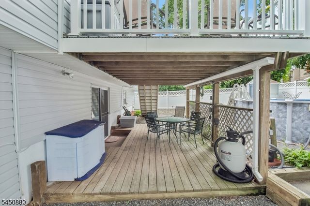 110 Marne Rd, Hopatcong Boro, NJ 07843