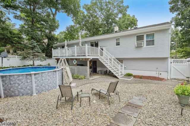 110 Marne Rd, Hopatcong Boro, NJ 07843